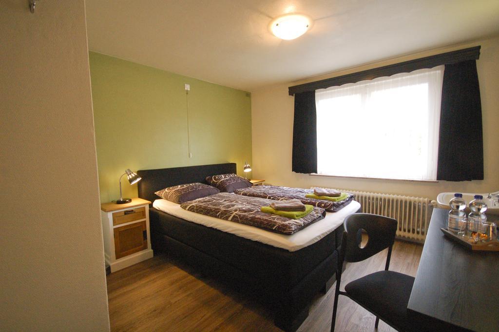 Bed & Breakfast De Pegel תהורן חדר תמונה